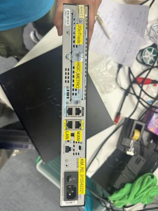 圖片 Cisco Catalyst 2960-X Series Switch, Model: WS-C2960X-24TS-L (✌️✌️)