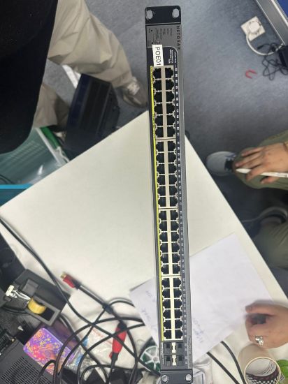 圖片 Netgear GS752TP 48 Ports PoE + 4 SFP Port PoE Switch (2nd Hand)