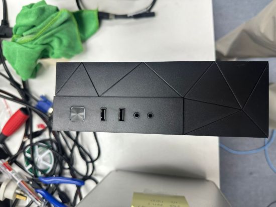 圖片 OEM Mini PC — Black Geometric Design (Likely Intel NUC / ASRock DeskMini / Custom SFF Build)