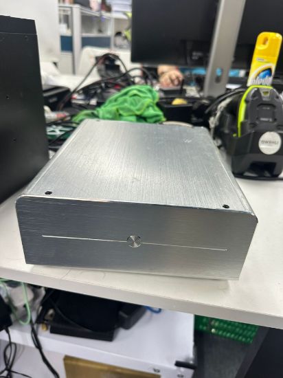 圖片 OEM Mini PC — Silver Brushed Aluminum (Industrial / Embedded Style)