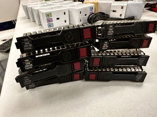 圖片 HPE Smart Carrier (SC) Hard Drive Caddy / Tray for ProLiant Gen8/Gen9/Gen10 Servers (✌️✌️)
